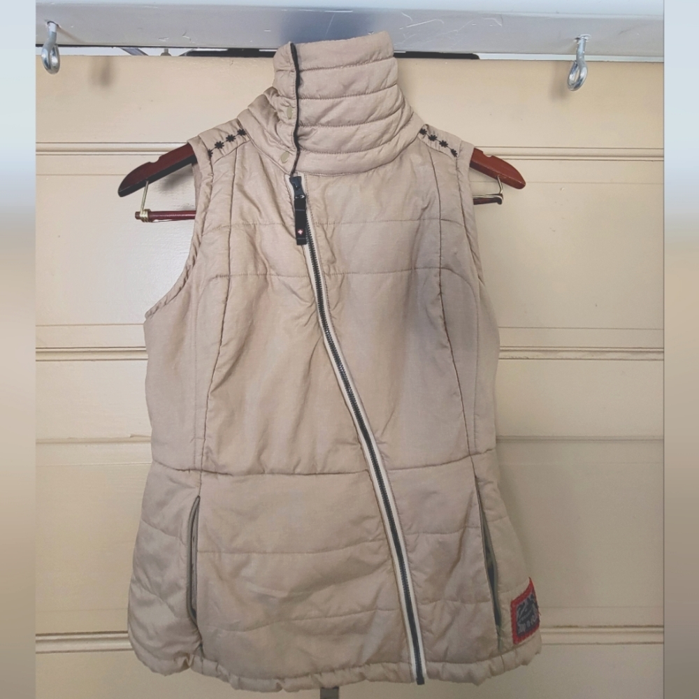 Alp n Rock Size 2 Tan and Black Puffer Vest